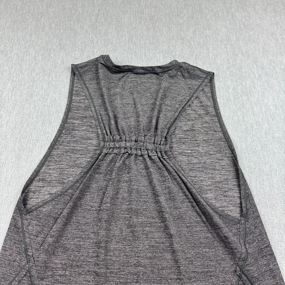 Lululemon Tank Top Womens 10 Heathered Gray In A Cinch‎ Sleeveless Athletic Gym